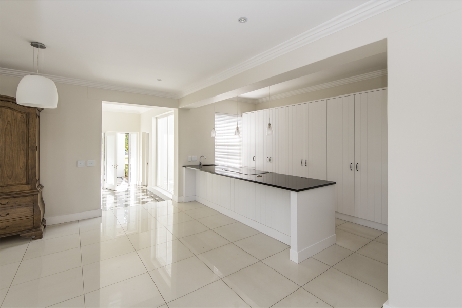 4 Bedroom Property for Sale in Val De Vie Estate Western Cape